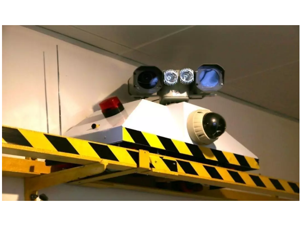 迈世利剑：交通隧道机器人