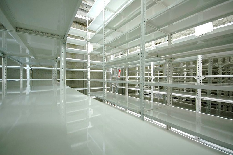 金属储藏室在用的温湿度监测和控制系统方案