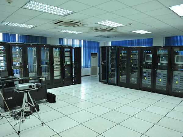 网络中心机房智能监控系统可以实现什么？